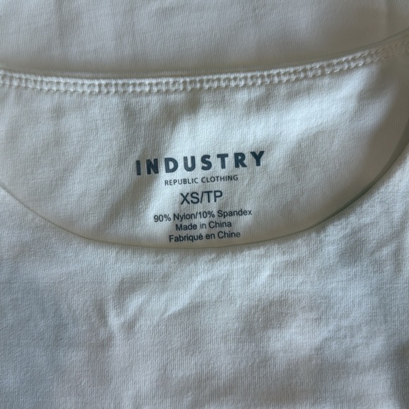 Industry White Short Sleeve Layering Tee Size XS - Picture 3 of 3